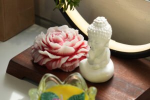 Nguyên Liệu Làm Nến Cúng Dường Bán Ở Đâu?