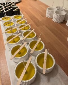 Ưu Điểm Của Sáp Đậu Nành Làm Nến – Lựa Chọn Xanh Cho Không Gian Thơm Tự Nhiên